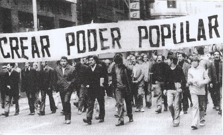 « Construire le pouvoir populaire ». Extrait de L'Humanité, numéro spécial « Chili : l'espoir assassiné », septembre 2013. [Coll. MB]