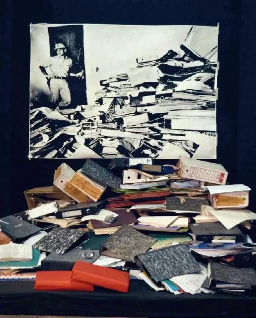 Les Archives de la terreur (extrait du film De la Guerre Froide à la Guerre Verte). [Lardux films]