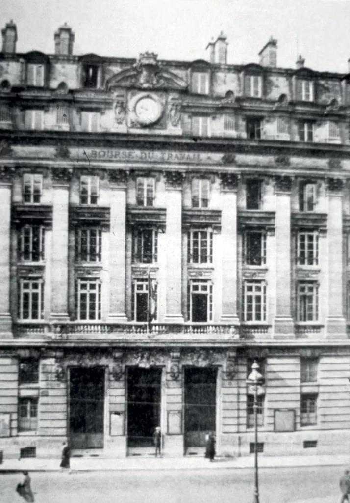 La Bourse du travail de Paris, rue du Château d’eau, à l’aube du 20ème siècle. [DR]