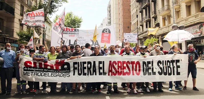 Le syndicat du métro de Buenos Aires mène une importante campagne pour dénoncer la présence d’amiante et ses conséquences. [SUBTE]