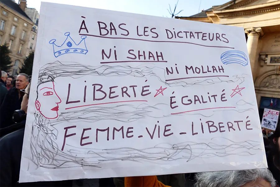 Dans la manifestation de soutien au peuple iranien, à Paris, le 17 janvier 2026. [DR]